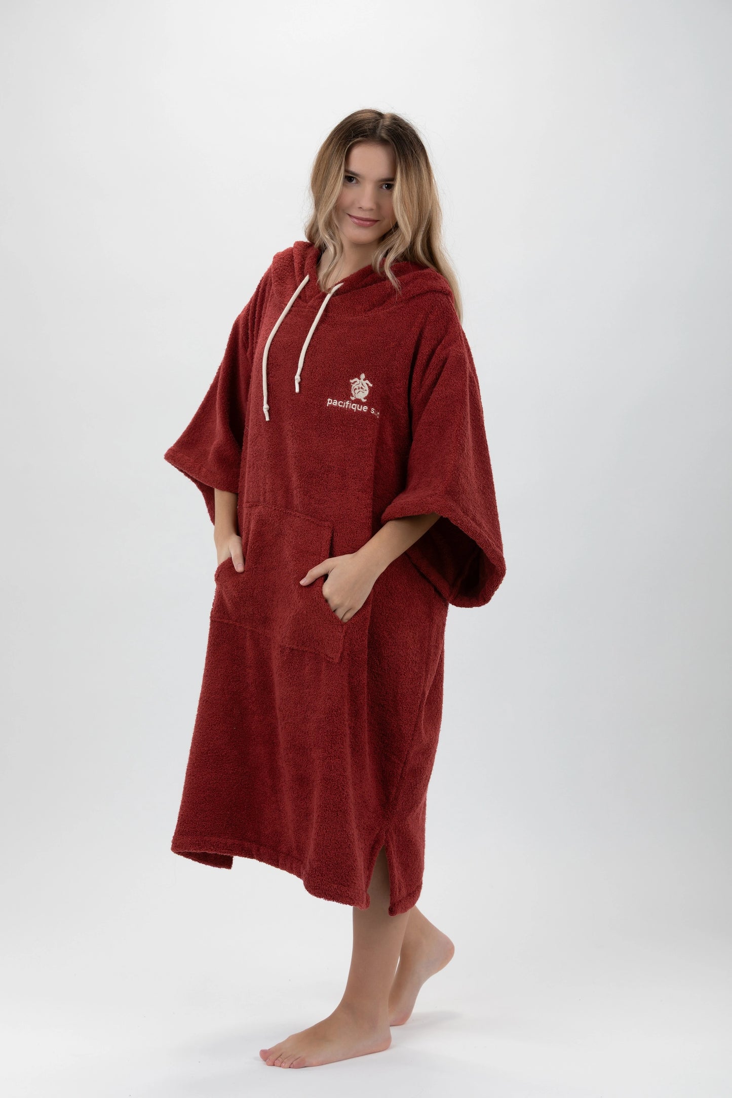Surf Poncho Bordowy - Rozmiar uniwersalny - Bawełna - z rękawami
