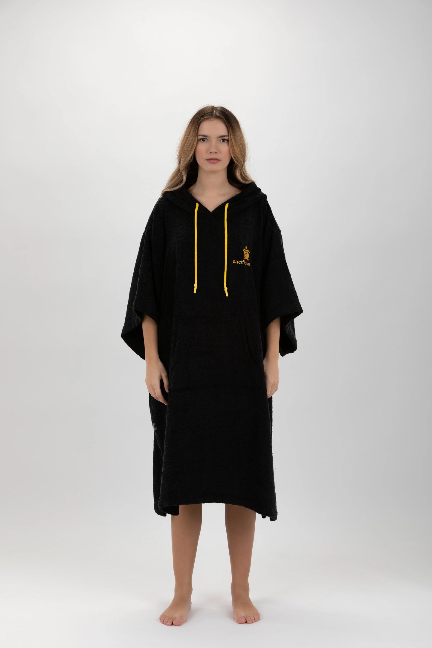 Surf Poncho Nero - Taglia Unica - Tencel - Con maniche