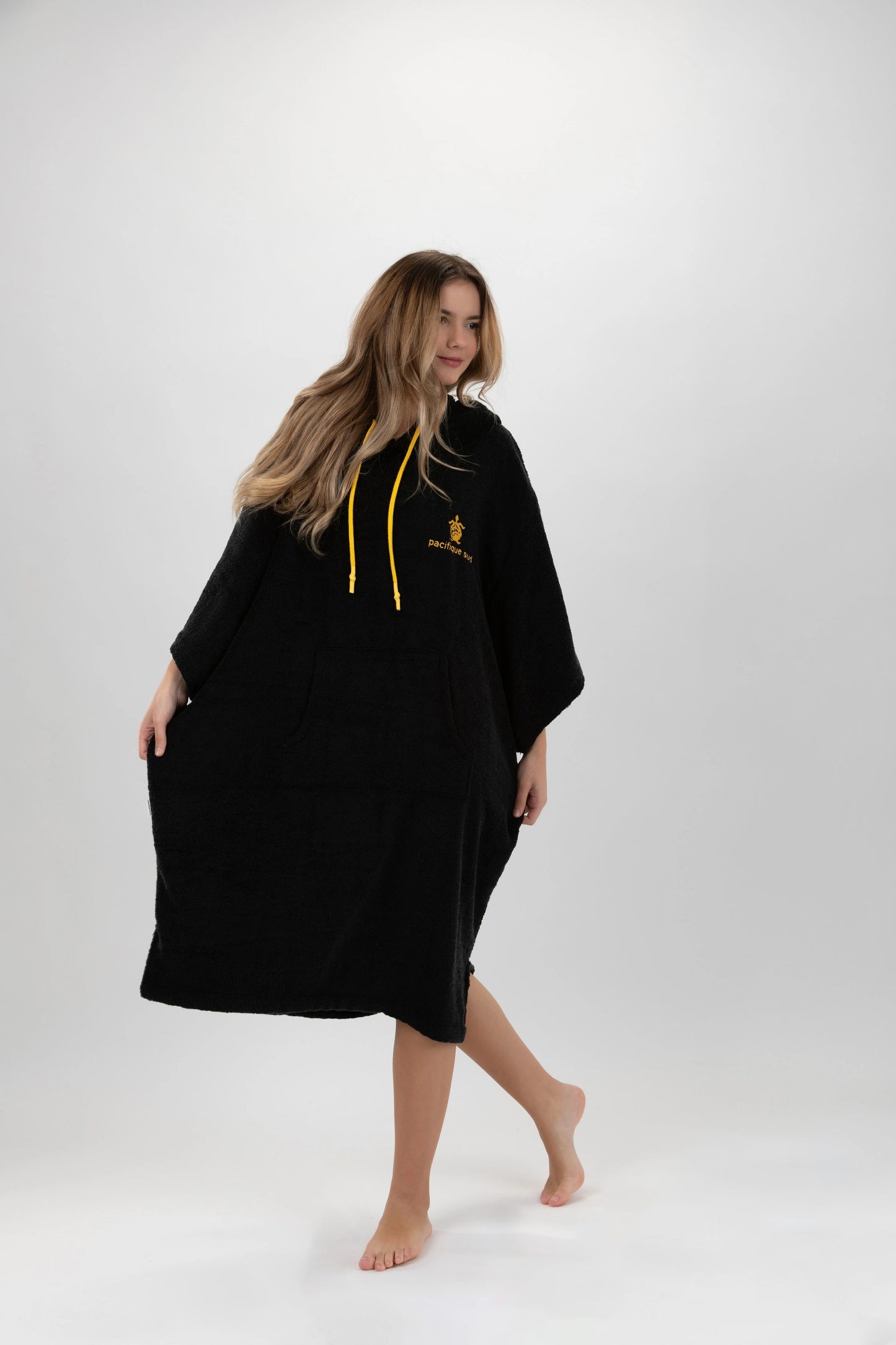 Surf Poncho Nero - Taglia Unica - Tencel - Con maniche