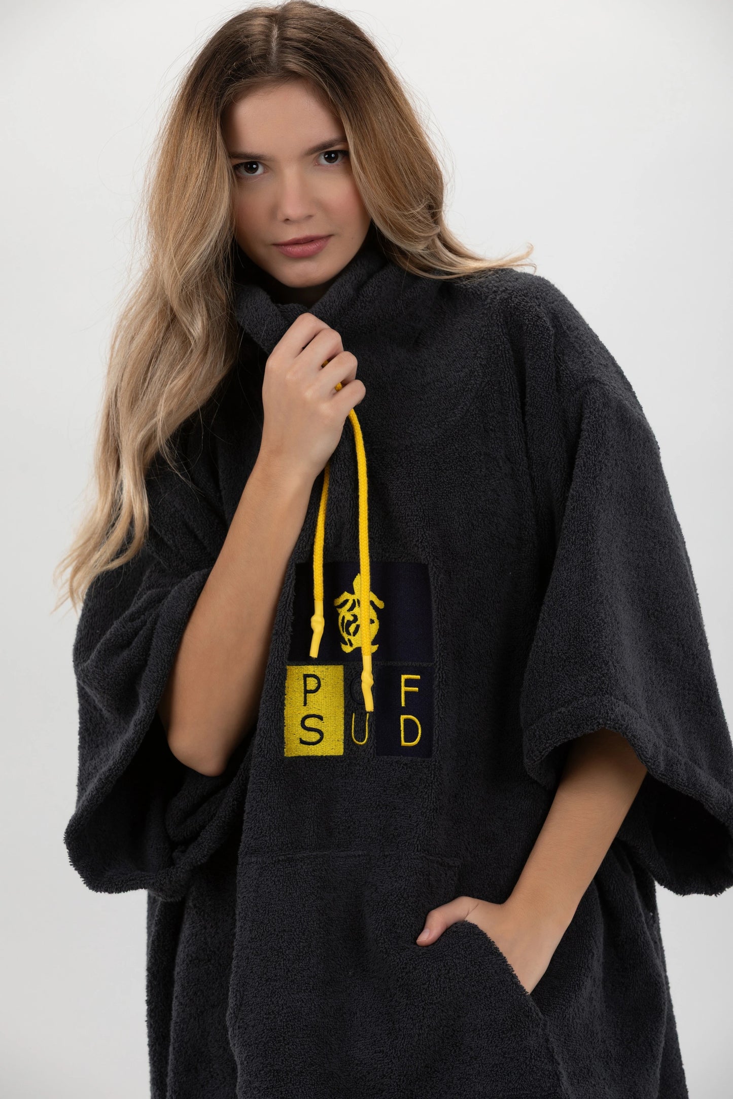 Surf Poncho Mörkgrå - One Size - Bomull - med ärmar